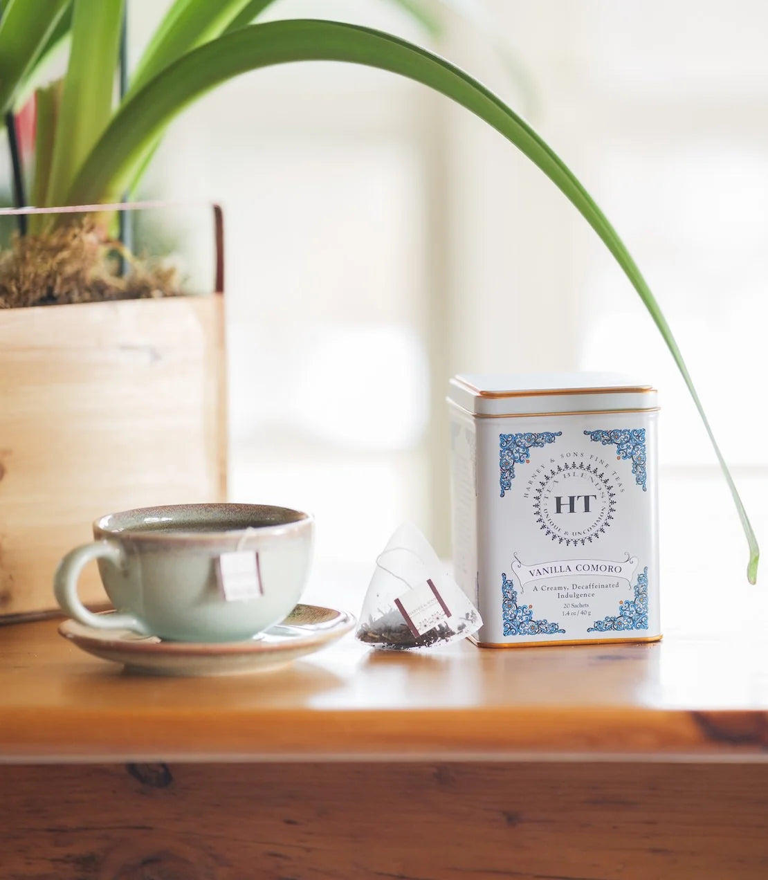 Decaf Vanilla Comoro, HT Tin of 20 Sachets
