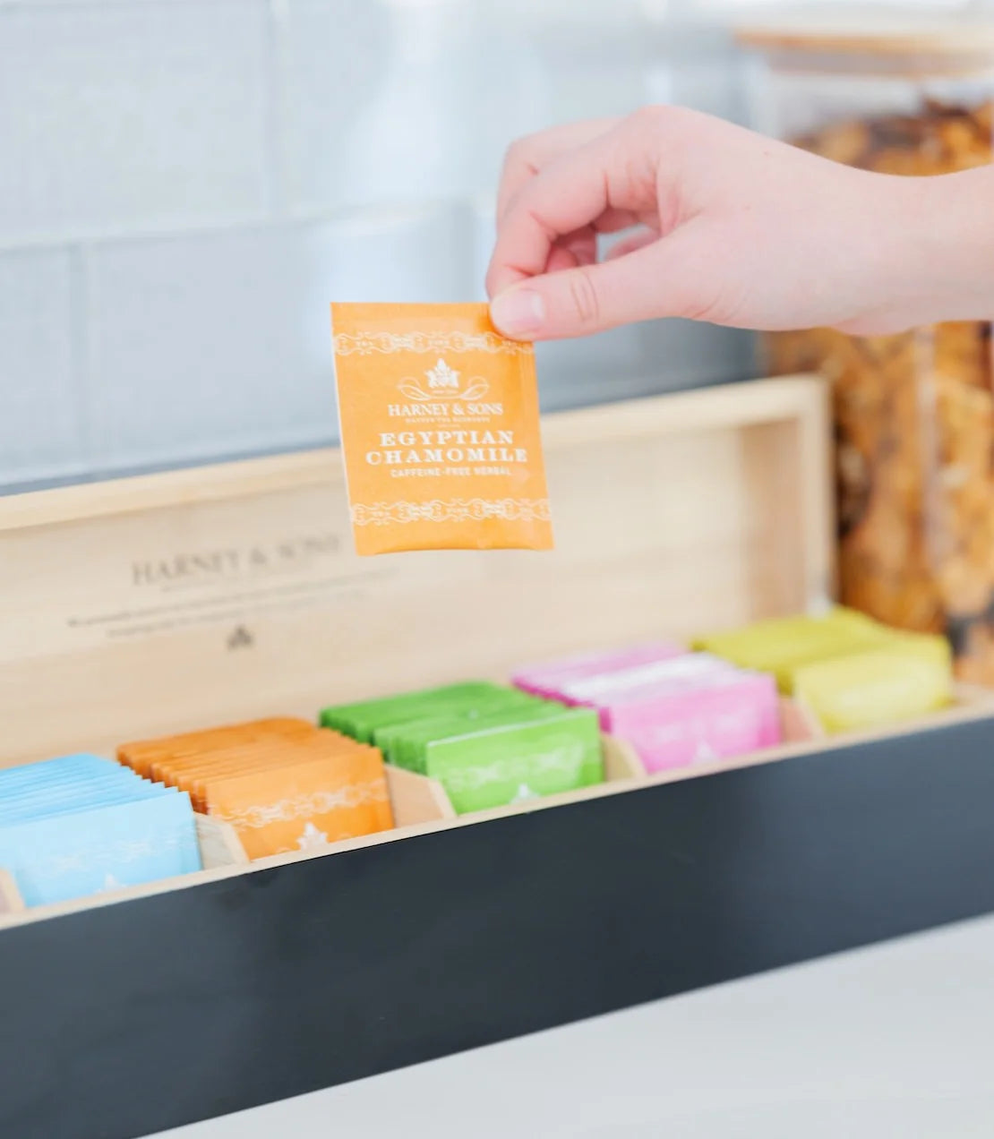 Black Tea Chest Featuring Six Teas – Teabags